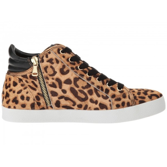 🆕 STEVE MADDEN Leopard Print Lace Up Sneakers - Picture 3 of 8